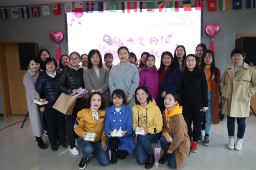 巧手做糕點，甜蜜迎佳節(jié) ▏武漢體育中心舉行“三八”婦女節(jié)關(guān)愛活動(圖7)