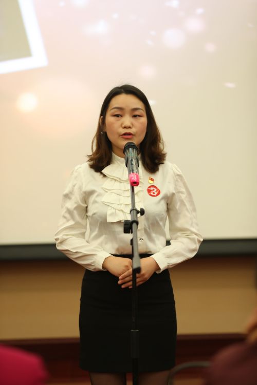 全區(qū)“迎軍運(yùn)作貢獻(xiàn)”主題演講國企賽區(qū)決賽落幕   我公司尹夢(mèng)玲李淑平喜獲第二名(圖3)