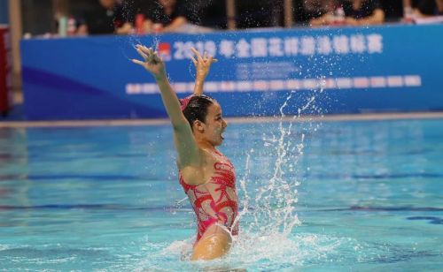 “水上芭蕾”究竟有多美？全國花樣游泳錦標(biāo)賽武漢“綻放”（附精美圖集）