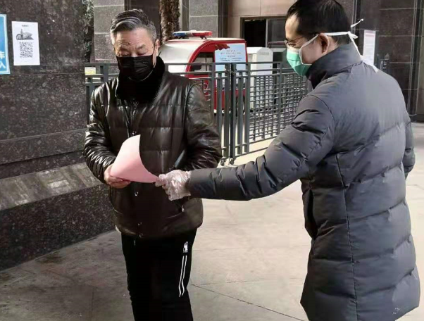 今天，我們繼續(xù)奮戰(zhàn)在“戰(zhàn)疫”一線(圖4)